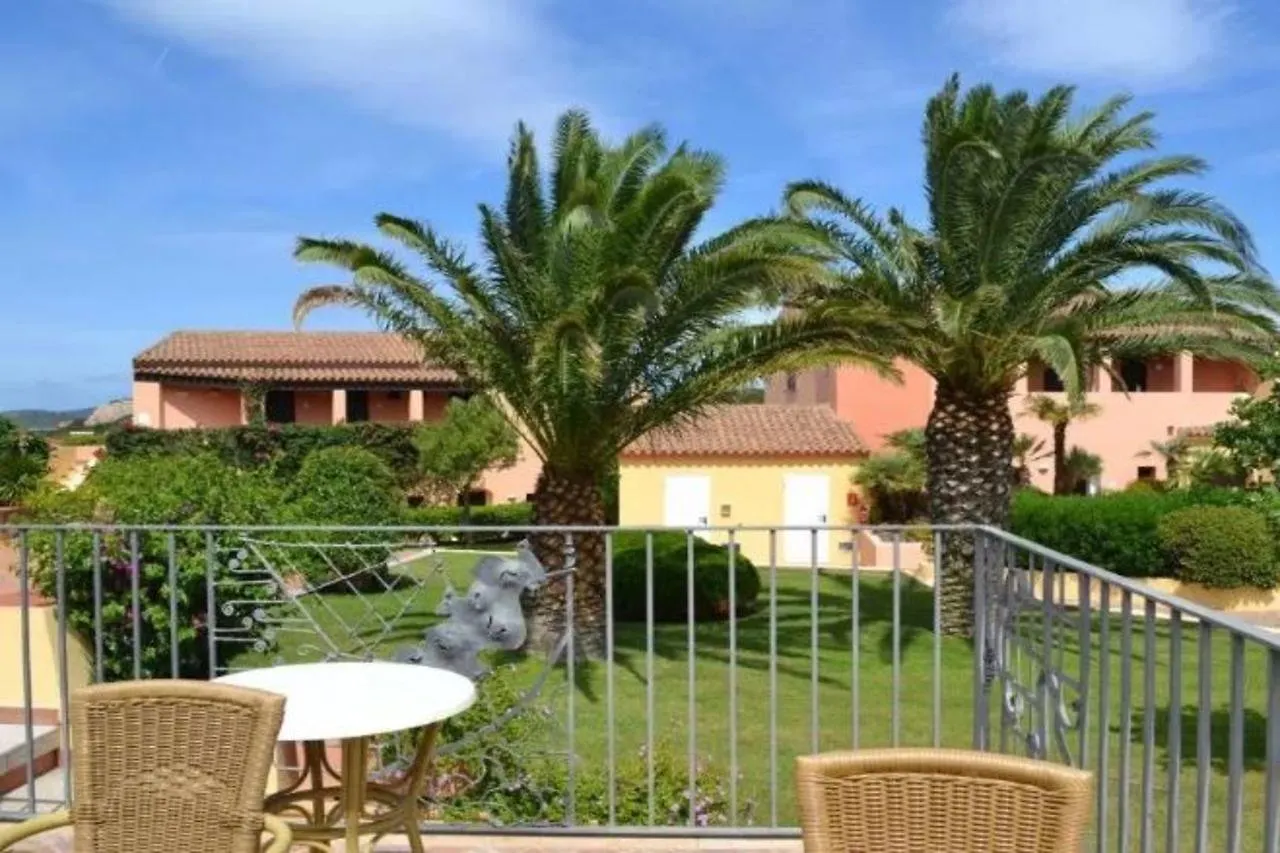 Godo Beach Hotel Baja Sardinia 3*,  Italy