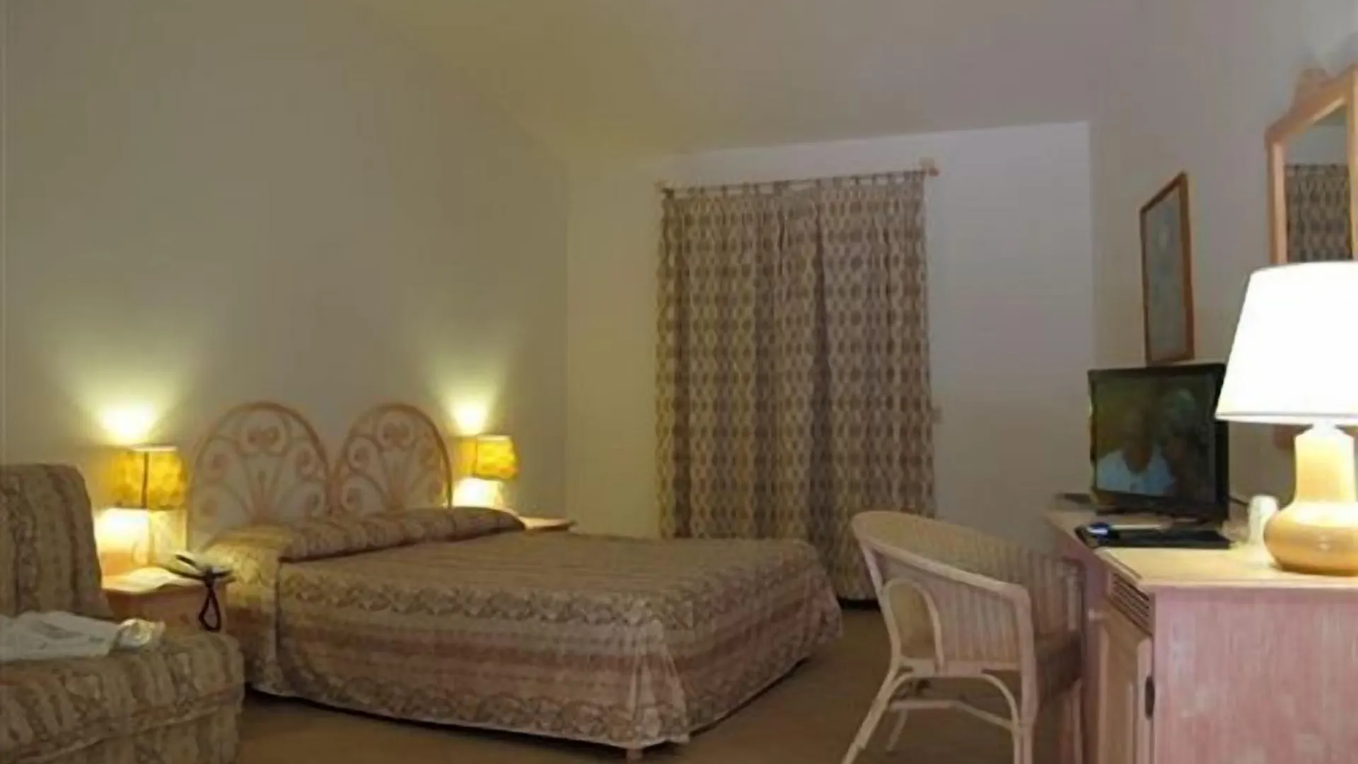 Godo Beach Hotel Baja Sardinia